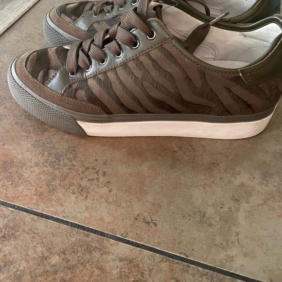 Rag & Bone Army Zebra print sneakers Size 9.5 - Picture 4 of 4